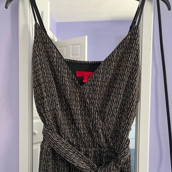 Jennifer Lopez Black/Gold Sparkly Jumpsuit - Picture 4 of 6